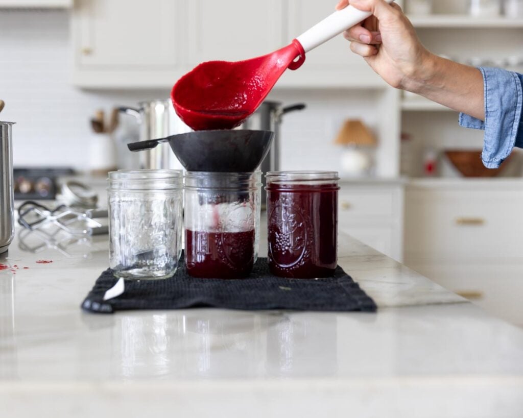 filling jars water bath canning