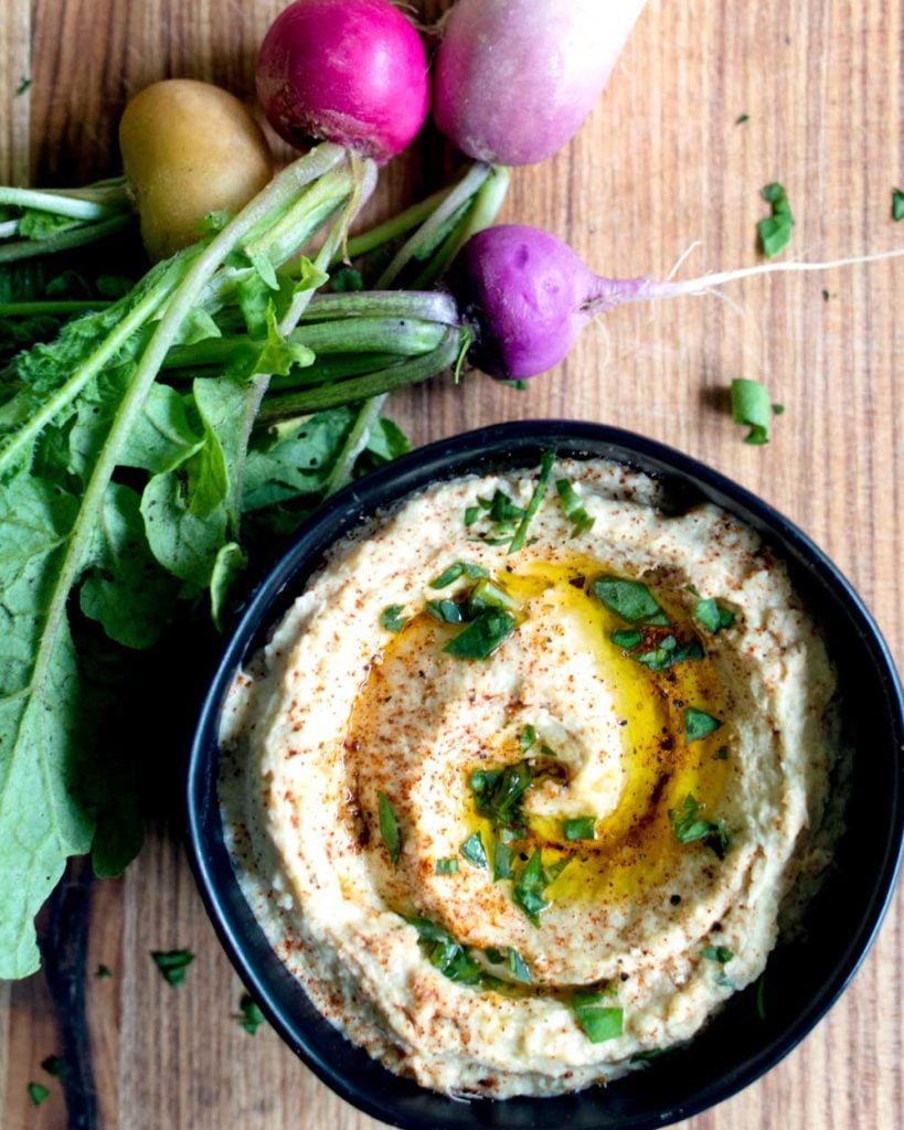 hummus and veggie snack